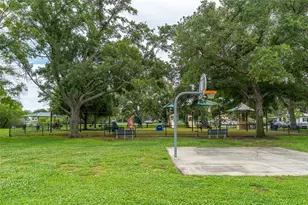 130 41st Ave NE, Saint Petersburg, FL 33703 - Photo 37