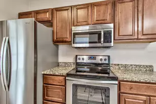 1230 27th St N, Saint Petersburg, FL 33713 - Photo 9
