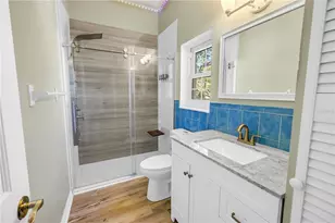 104 5th St E, Tierra Verde, FL 33715 - Photo 23