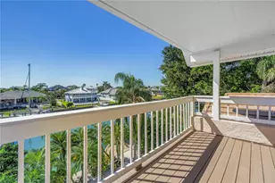 104 5th St E, Tierra Verde, FL 33715 - Photo 5