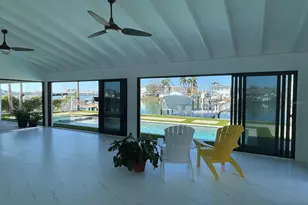 11180 9th St E, Treasure Island, FL 33706 - Photo 19