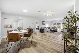 5203 N Mendenhall Dr, Tampa, FL 33603 - Photo 5