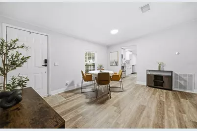 5203 N Mendenhall Drive, Tampa, FL 33603 - Photo 15