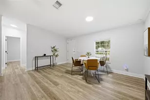 5203 N Mendenhall Dr, Tampa, FL 33603 - Photo 17