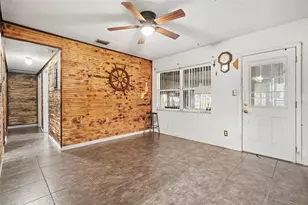 14925 Fisher Rd, Tampa, FL 33613 - Photo 3