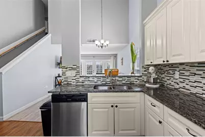 16205 Copperfield Drive, Tampa, FL 33618 - Photo 25