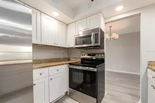 14070 90th Ave, Seminole, FL 33776 - Photo 11