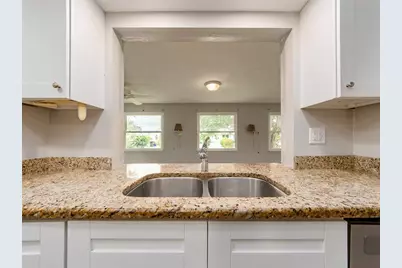 14070 90th Avenue, Seminole, FL 33776 - Photo 13