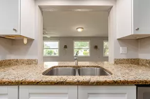 14070 90th Ave, Seminole, FL 33776 - Photo 13