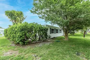 14070 90th Ave, Seminole, FL 33776 - Photo 29