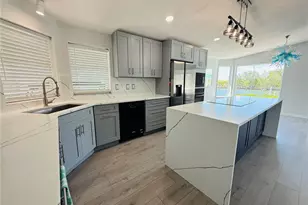 4851 W Gandy Blvd, Tampa, FL 33611 - Photo 5