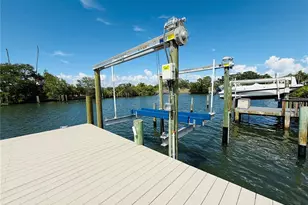 4851 W Gandy Blvd, Tampa, FL 33611 - Photo 41