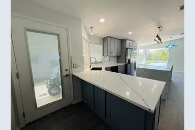 4851 W Gandy Boulevard #5C, Tampa, FL 33611 - Photo 3