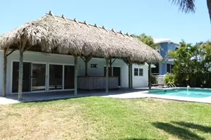 12055 4th St E, Treasure Island, FL 33706 - Photo 9