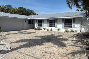 12055 4th St E, Treasure Island, FL 33706 - Photo 1