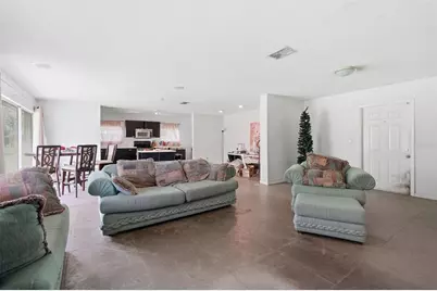 832 S Parsons Avenue, Brandon, FL 33511 - Photo 13