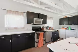 832 S Parsons Ave, Brandon, FL 33511 - Photo 23