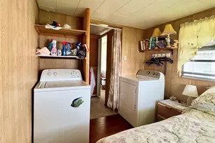 35224 Dodie Dr, Zephyrhills, FL 33541 - Photo 17