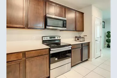 30344 Marquette Ave, Wesley Chapel, FL 33545 - Photo 3