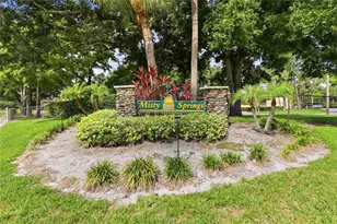 2685 Sabal Springs Cir, Clearwater, FL 33761 - Photo 23
