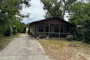 8609 N 13th St, Tampa, FL 33604 - Photo 1