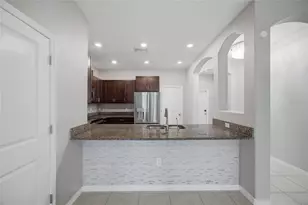 724 Royal Empress Dr, Ruskin, FL 33570 - Photo 11
