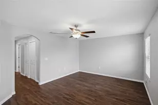 724 Royal Empress Dr, Ruskin, FL 33570 - Photo 15