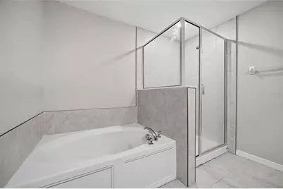 724 Royal Empress Drive, Ruskin, FL 33570 - Photo 21