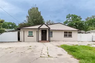 8819 W Broad St, Tampa, FL 33615 - Photo 1