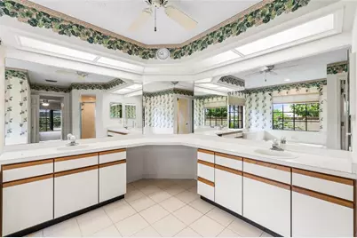 2555 Mason Oaks Drive, Valrico, FL 33596 - Photo 21