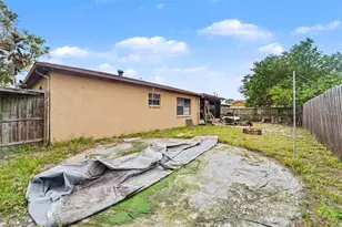 1215 Persimmon Dr, Holiday, FL 34691 - Photo 29