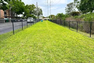 2500 Winding Creek Blvd, Clearwater, FL 33761 - Photo 29