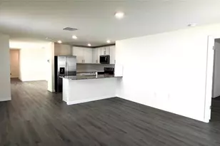 36171 Sunflower Hl Dr, Zephyrhills, FL 33541 - Photo 3