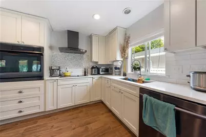 17601 1st Street E, Redington Shores, FL 33708 - Photo 13