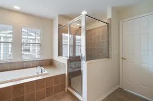 16126 Bridgecrossing Dr, Lithia, FL 33547 - Photo 21