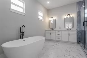 816 46th Ave N, Saint Petersburg, FL 33703 - Photo 9