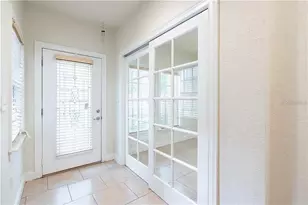 827 Grove St N, Saint Petersburg, FL 33701 - Photo 5