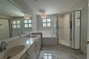 1195 Shipwatch Cir, Tampa, FL 33602 - Photo 9