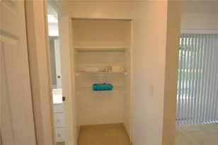 2357 White Oak Cir, Clearwater, FL 33763 - Photo 15