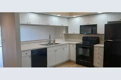 1200 Country Club Drive #3302, Largo, FL 33771 - Photo 5