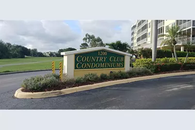 1200 Country Club Drive #3302, Largo, FL 33771 - Photo 3
