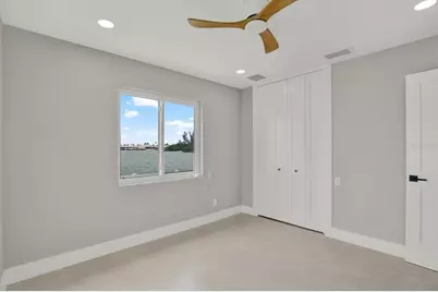 11577 48th Avenue N, Saint Petersburg, FL 33708 - Photo 23