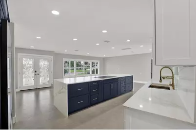 11577 48th Avenue N, Saint Petersburg, FL 33708 - Photo 9