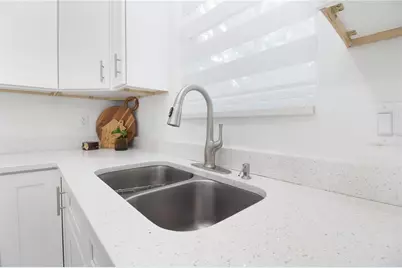 8920 N Newport Ave, Tampa, FL 33604 - Photo 9