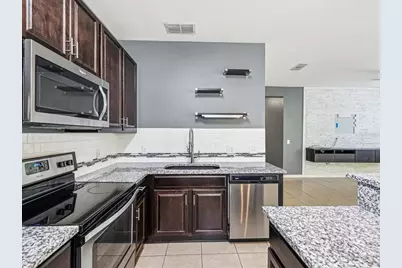 11525 Southern Creek Drive, Gibsonton, FL 33534 - Photo 17