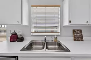418 Henderson Ave, Seffner, FL 33584 - Photo 41