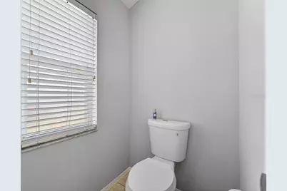 418 Henderson Avenue, Seffner, FL 33584 - Photo 63