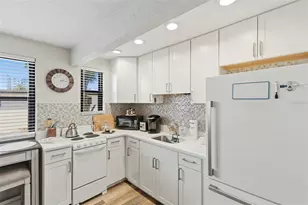 6800 Sunset Way, Saint Pete Beach, FL 33706 - Photo 9
