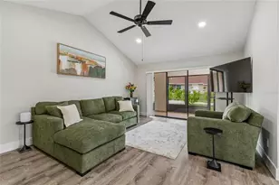 1915 W Del Webb Blvd, Sun City Center, FL 33573 - Photo 5