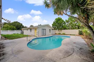 1647 Summerdale Dr S, Clearwater, FL 33764 - Photo 35